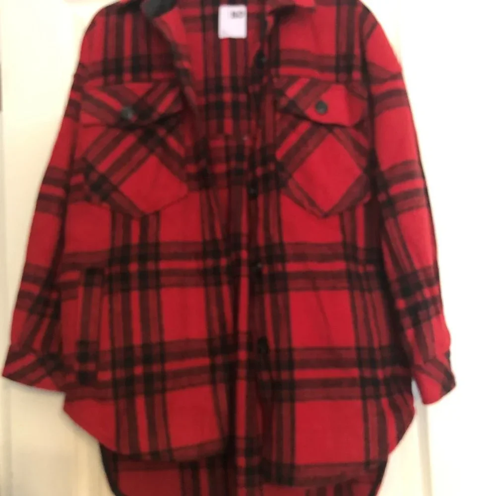 Red Shacket - Picture 3 of 3